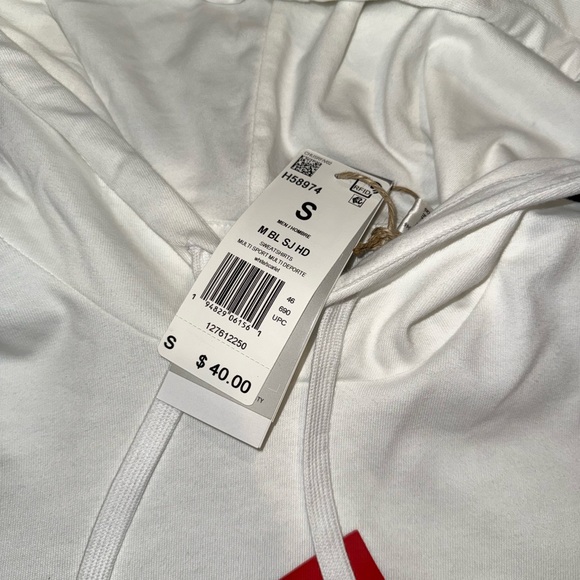 Adidas Classic White Hoodie with Red Accent T-shirt - Picture 2 of 2